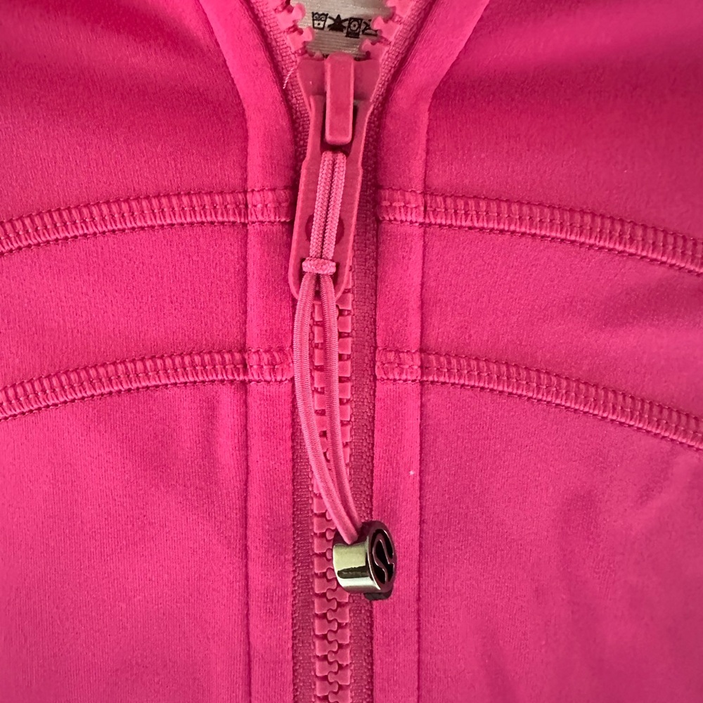 Lululemon Athletica Vibrant Pink Cropped Jacket - Picture 2 of 6